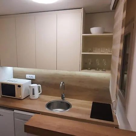 Old Cherry Apartment