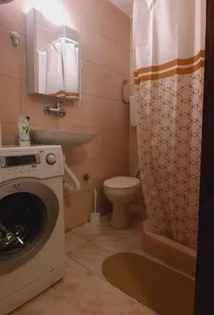 Old Cherry Apartment