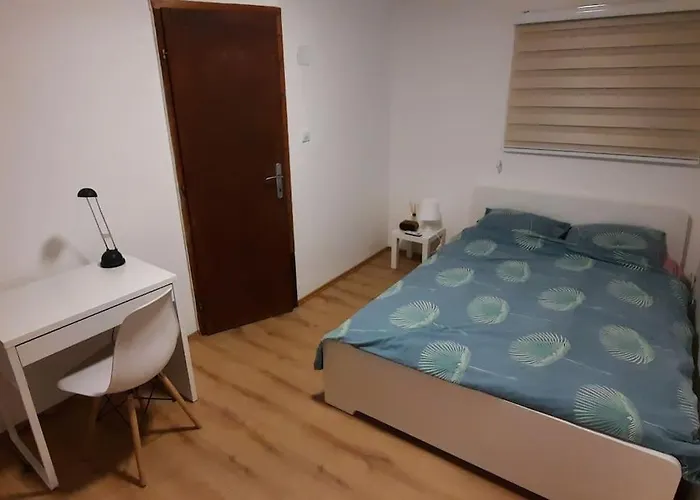 Old Cherry Апартаменты